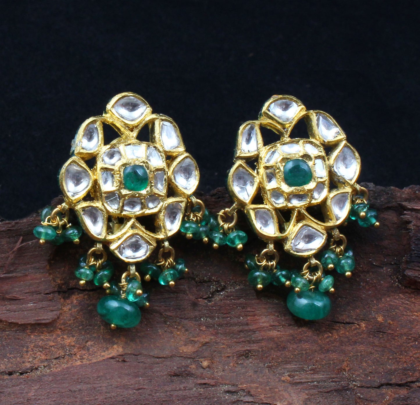 kundan diamond polki earring pendant set with emerald beads