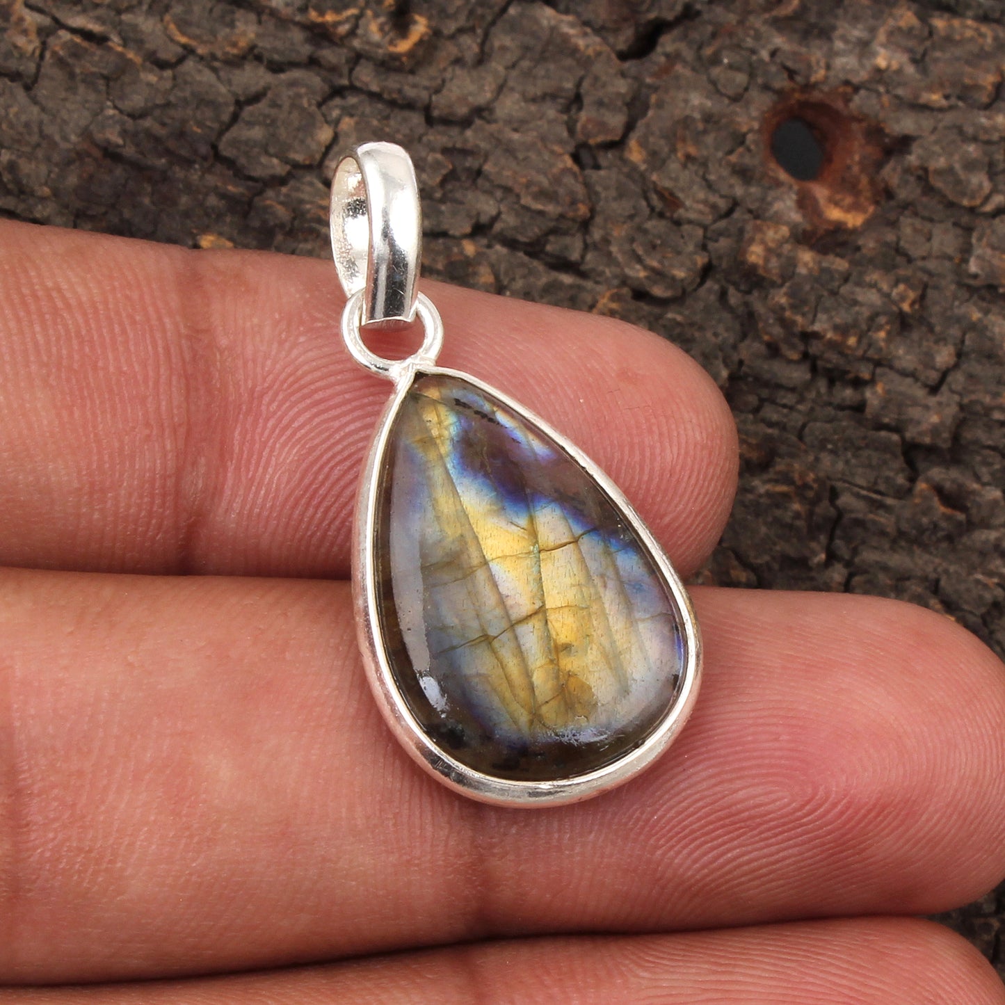 Labradorite Pendant 925 Sterling Silver Bezel Setting Pear Shape Handmade Gemstone Pendant