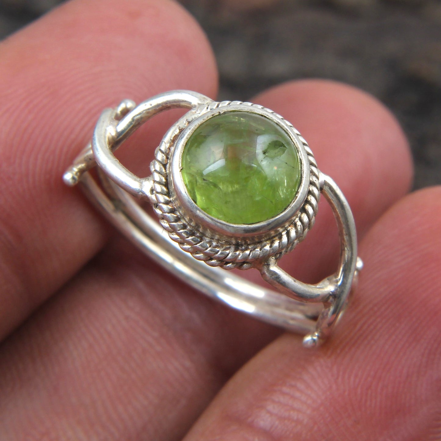 Peridot Ring in 925 Sterling Silver Handmade Round Twisted Wire Design Gemstone Ring August Birthstone Ring
