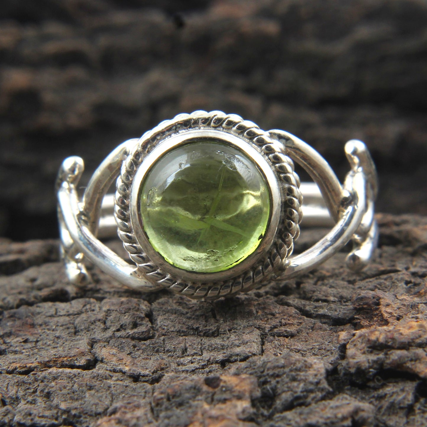 Peridot Ring in 925 Sterling Silver Handcrafted Round Gemstone Ring August Birthstone Jewelry