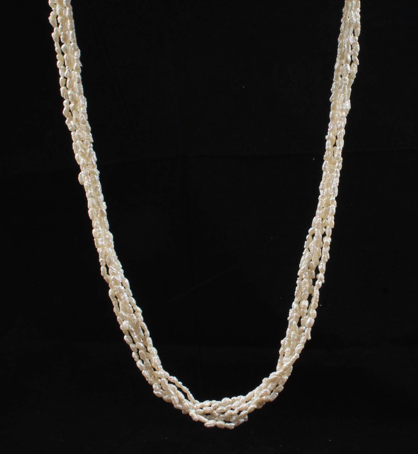 Rice Pearl Beads Necklace