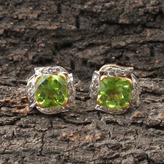 Peridote(Arizona) And Diamonds Gold Earring