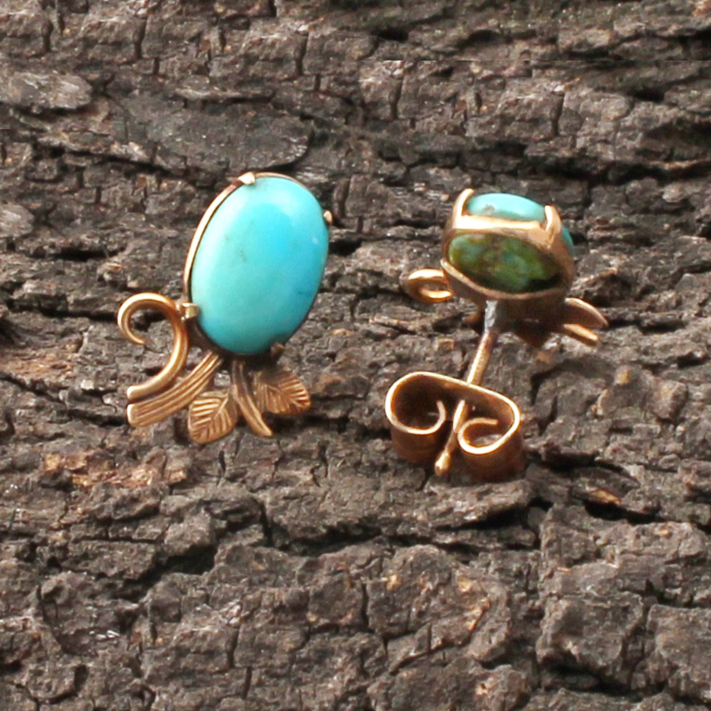 Turquoise (Arizona) Gold Earring