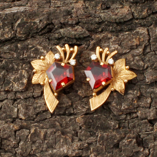 Garnet And Diamonds Gold Earring