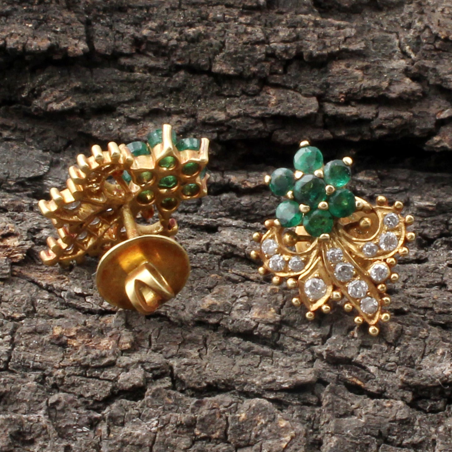 Emerald And Diamonds Gold Earring