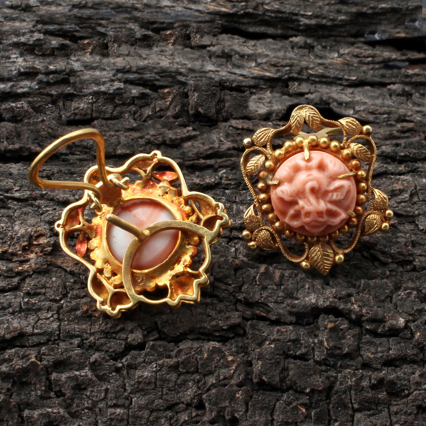 Coral(Italy) Gold Earring