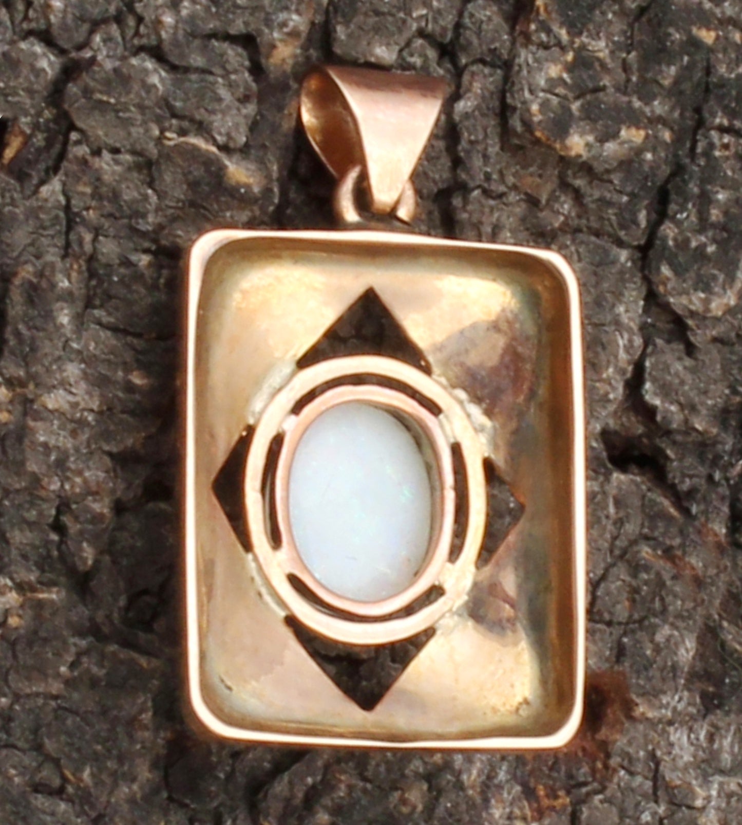 Opal Gold Pendant