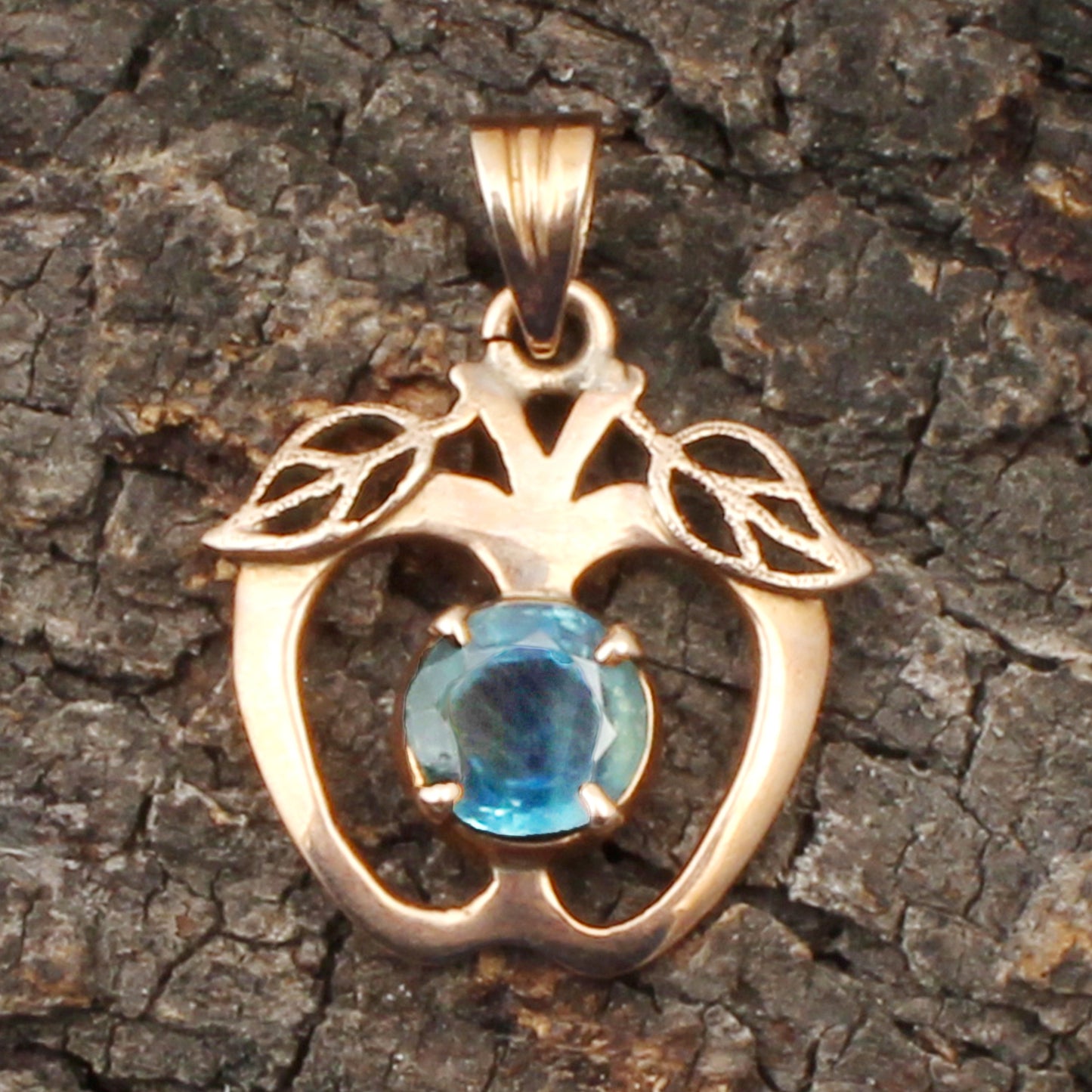 Sapphir(Natural) Gold Pendant