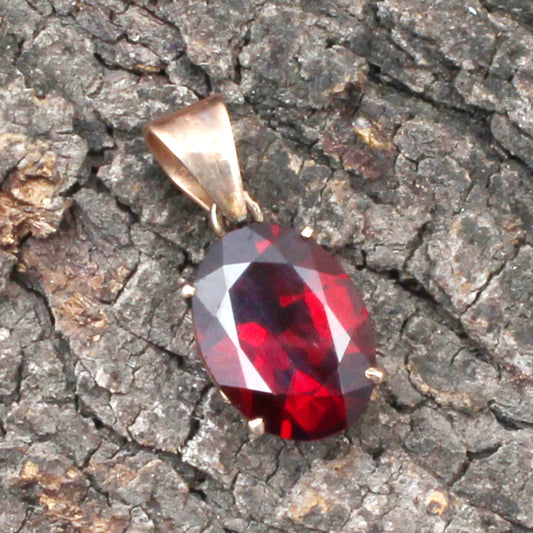 Garnet Gold Pendant