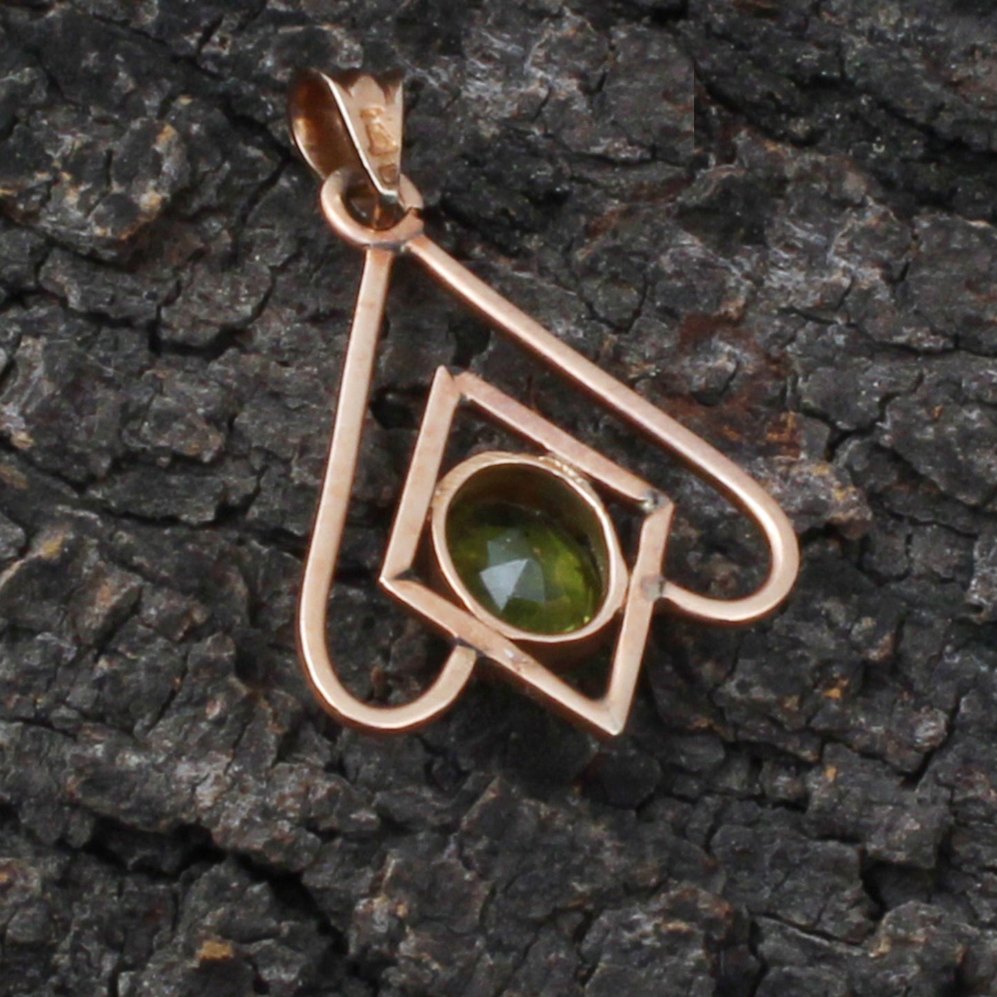 Peridote Gold Pendant