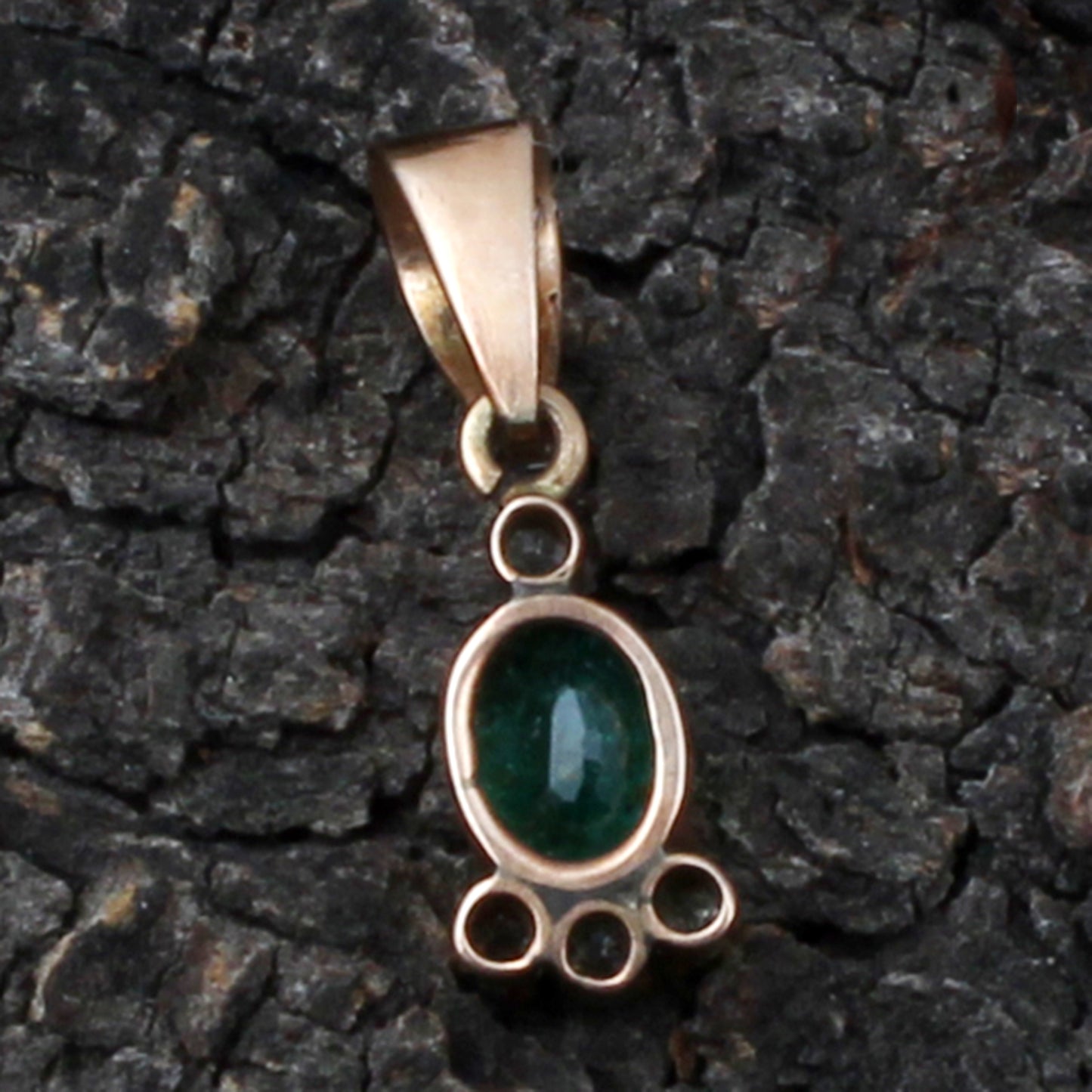 Emerald And Diamonds Gold Pendant