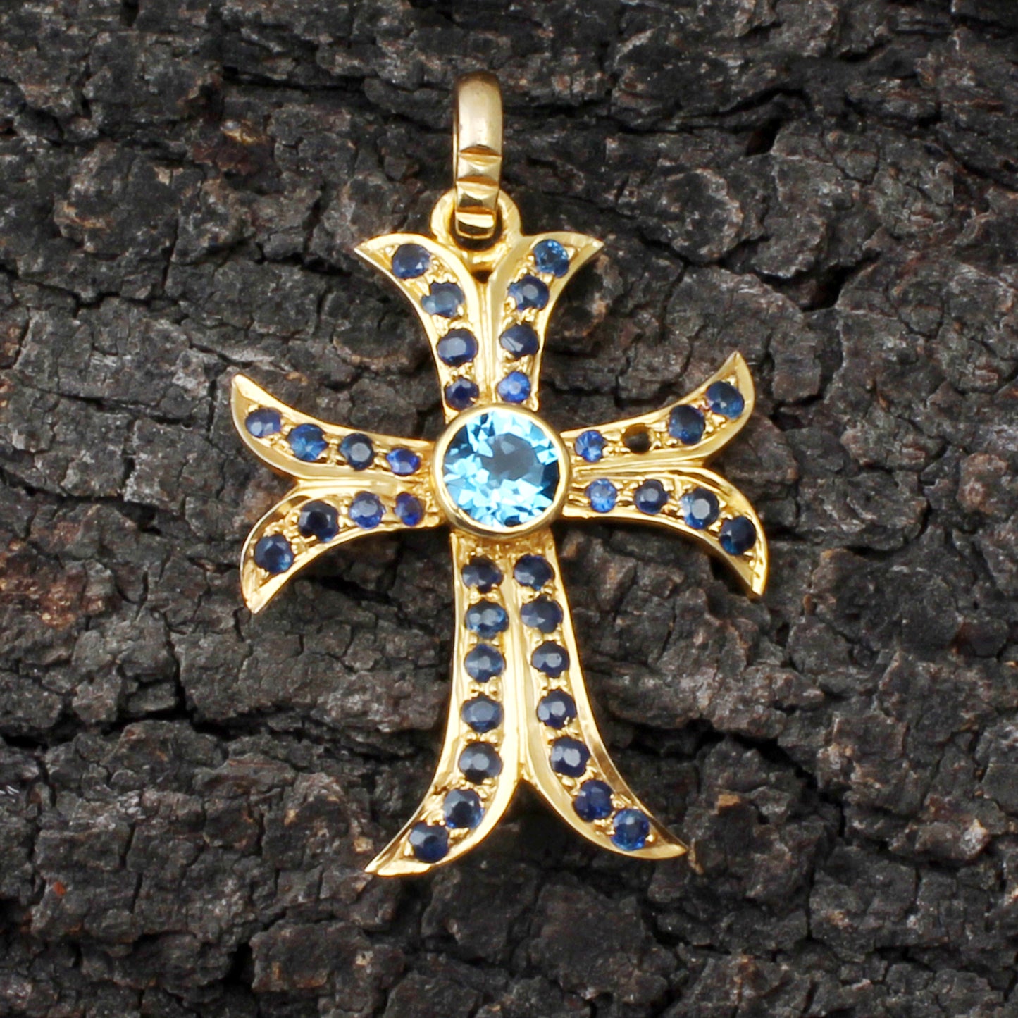 Blue Topaz, Sapphire Gold Pendant