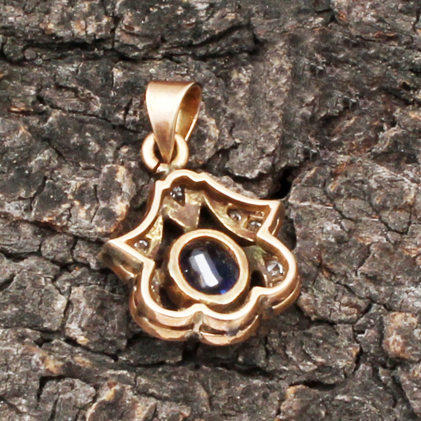 Sapphire And Diamonds Gold Pendant