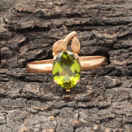 Peridote(Arizona) Gold Ring