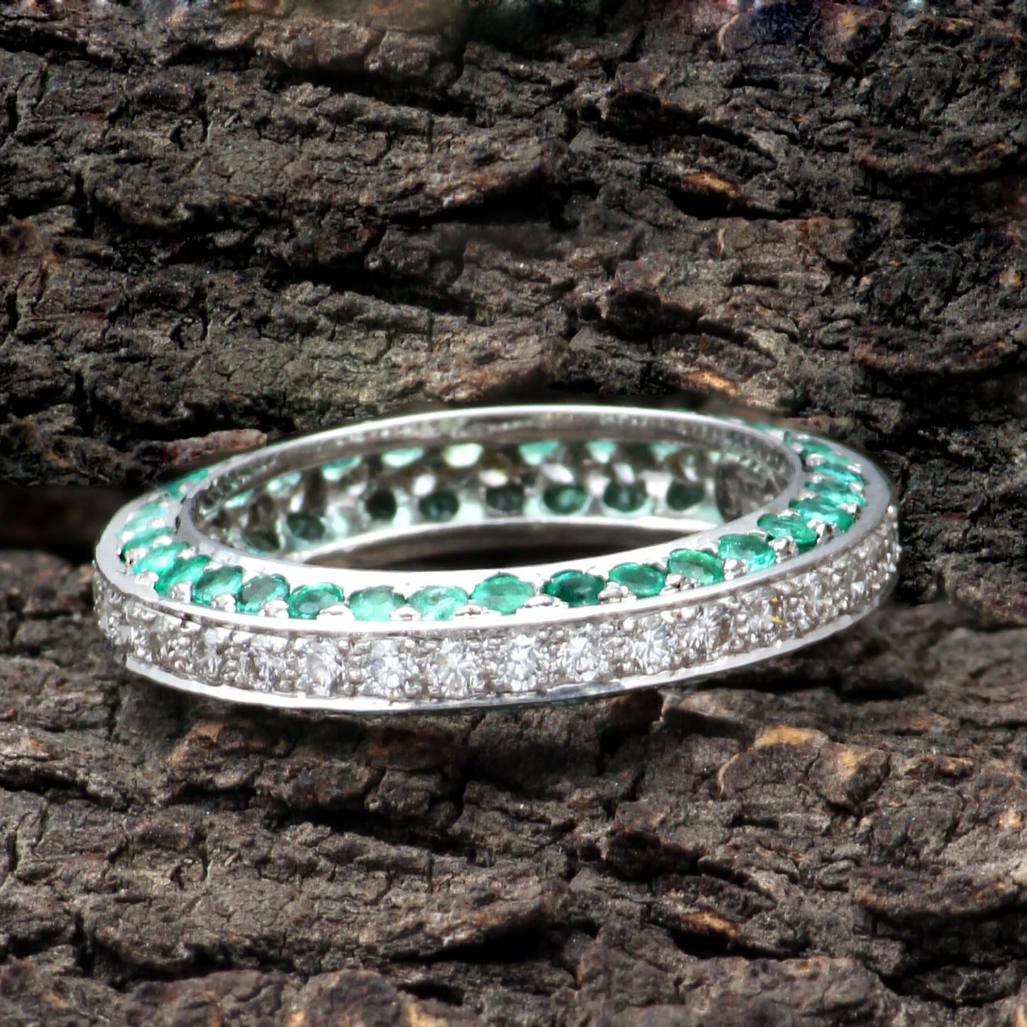 Emerald And Diamonds Gold Ring