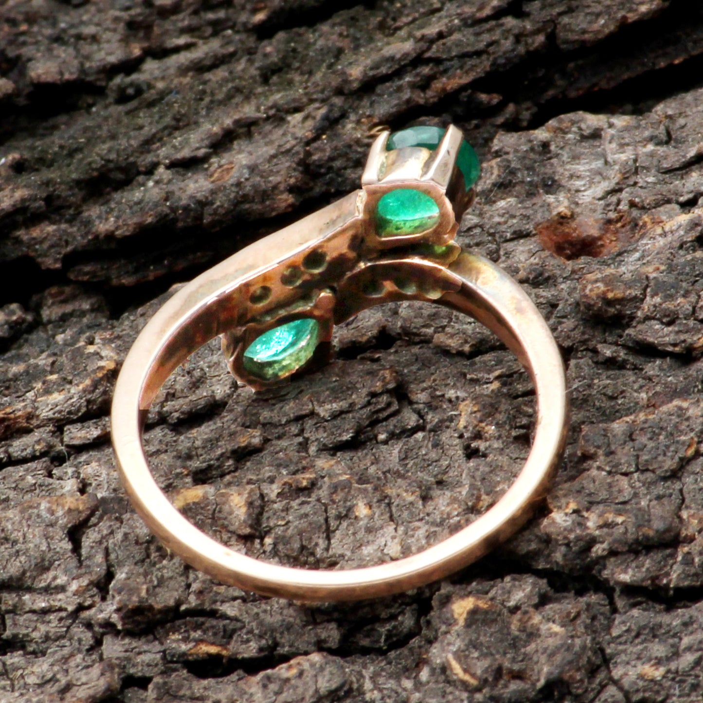 Emerald And Diamonds Gold Ring