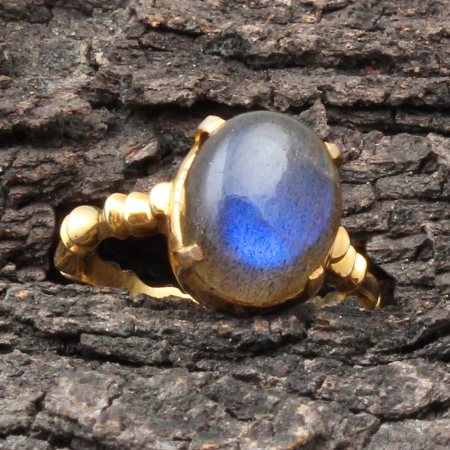 Labradorite(Labrador)  Gold Ring