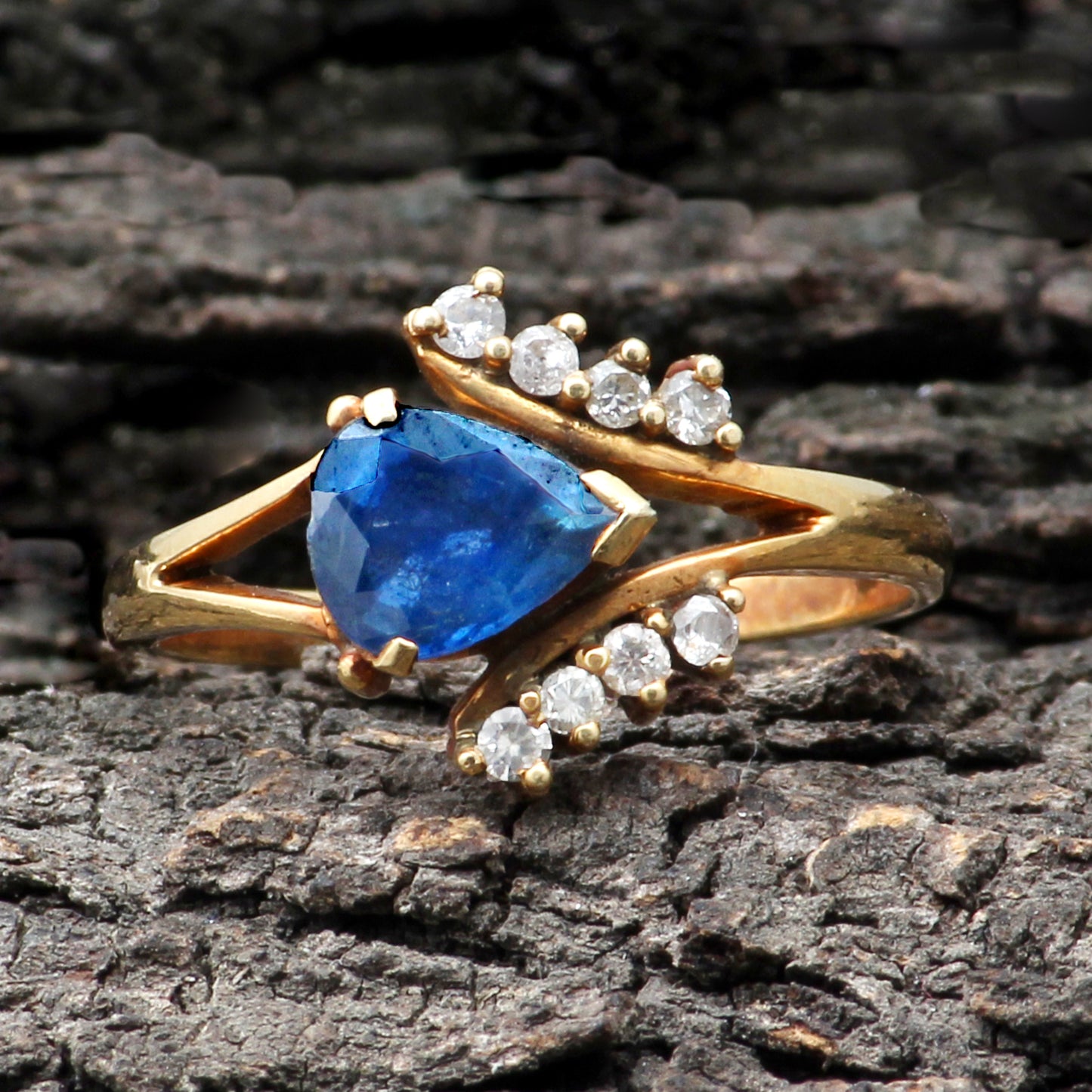 Sapphire And Diamonds Gold Ring