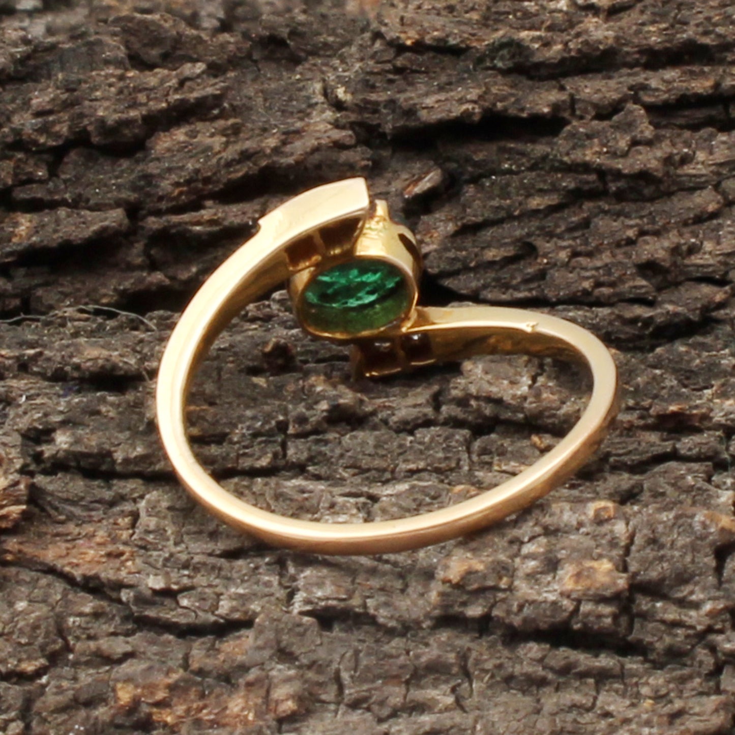 Emerald And Diamonds Gold Ring