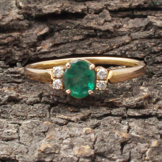 Emerald And Diamonds Gold Ring