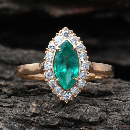 Emerald And Diamonds Gold Ring