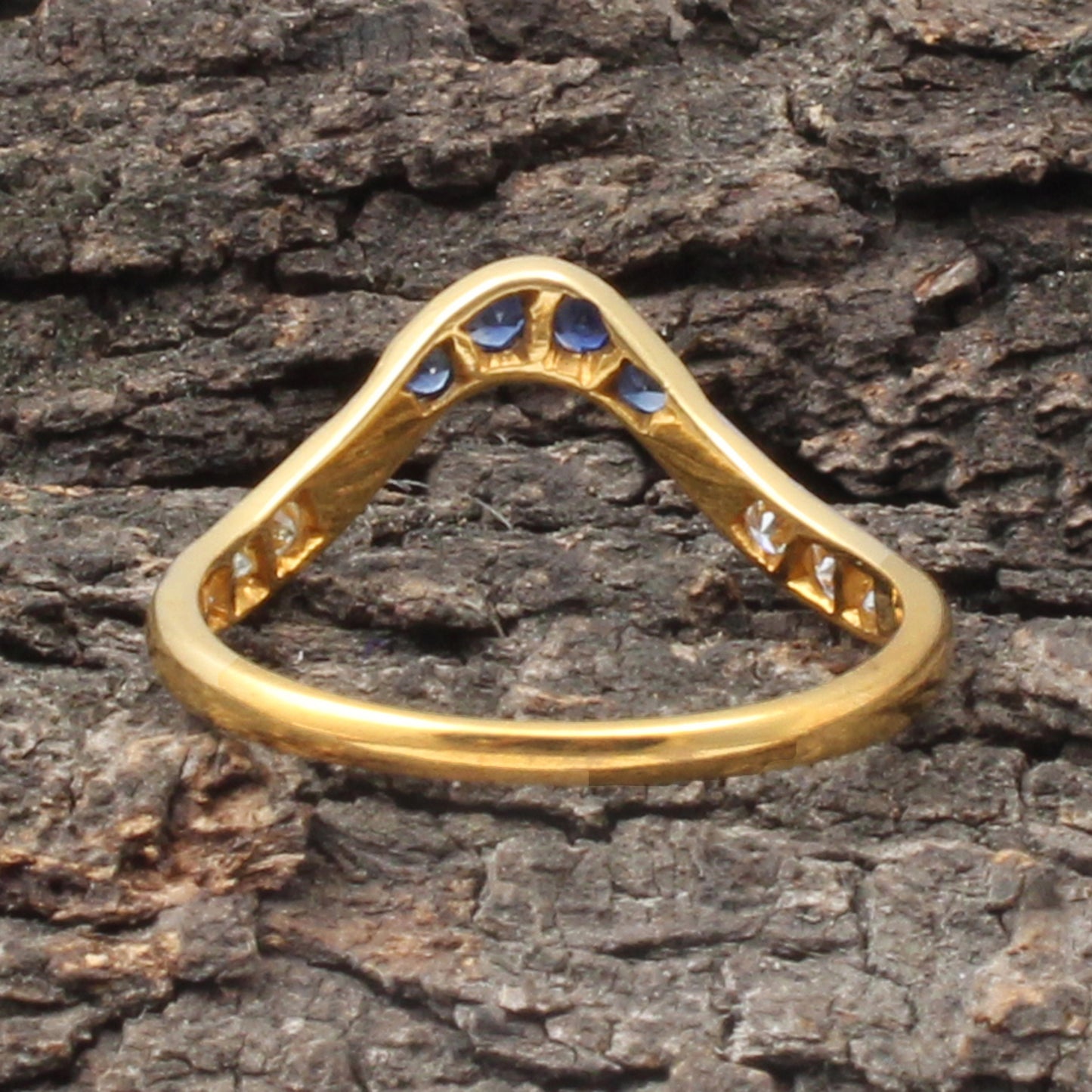 Sapphire(Natural) And Diamonds Gold Ring