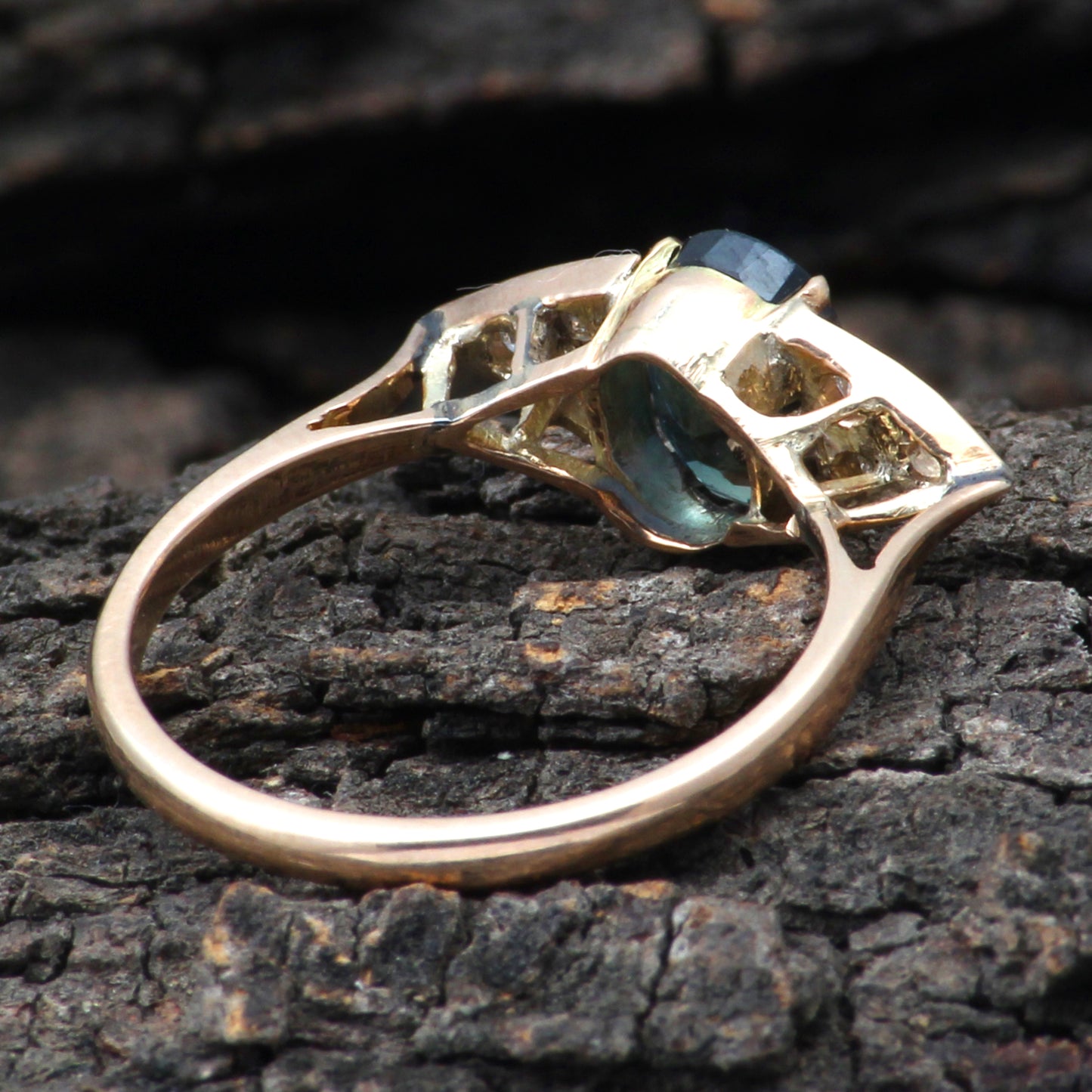 Sapphire(Natural) And Diamonds Gold Ring