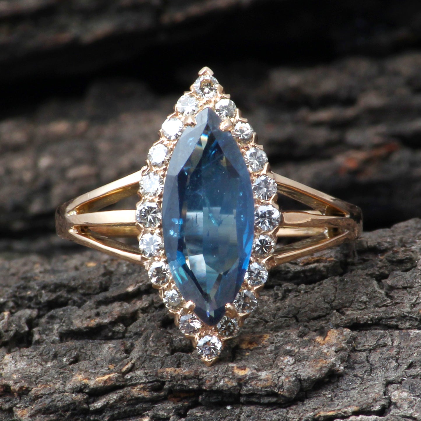 Sapphire And Diamonds Gold Ring