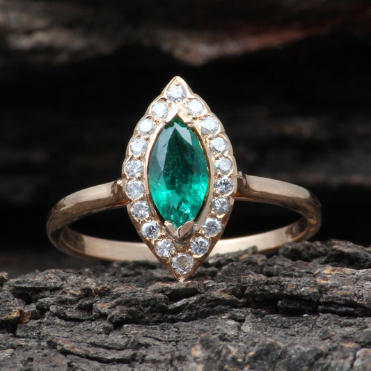 Emerald And Diamonds Gold Ring