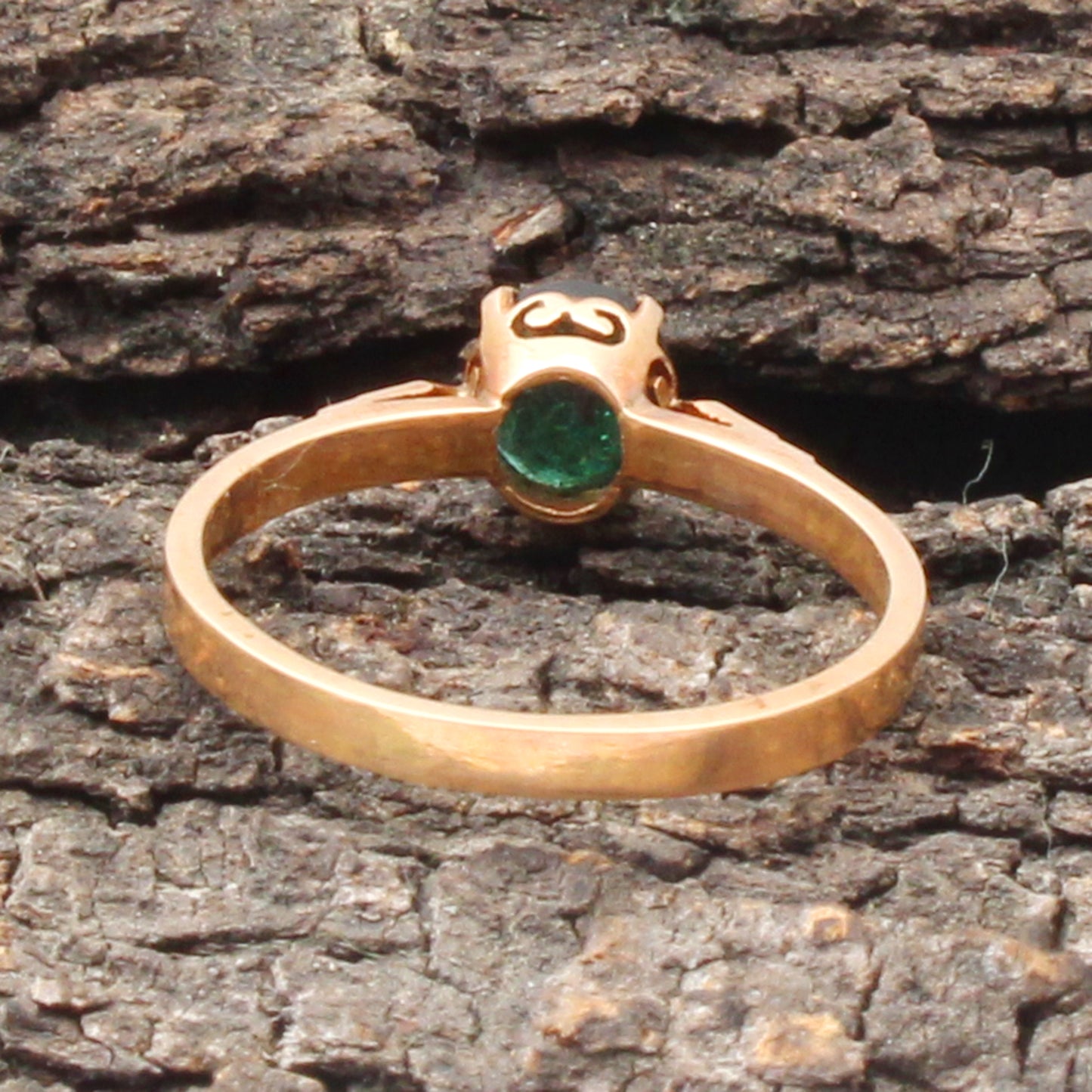 Emerald Gold Ring