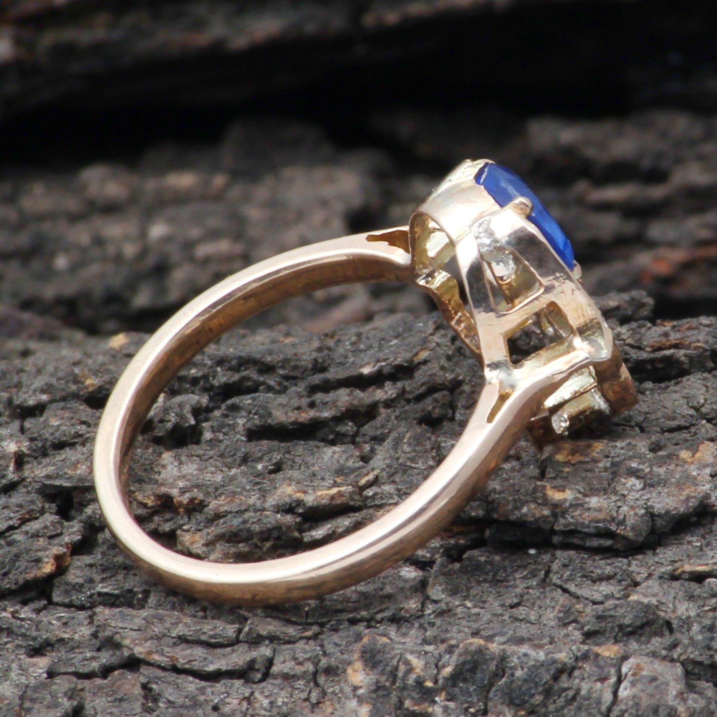 Sapphire(Burma) And Diamonds Gold Ring