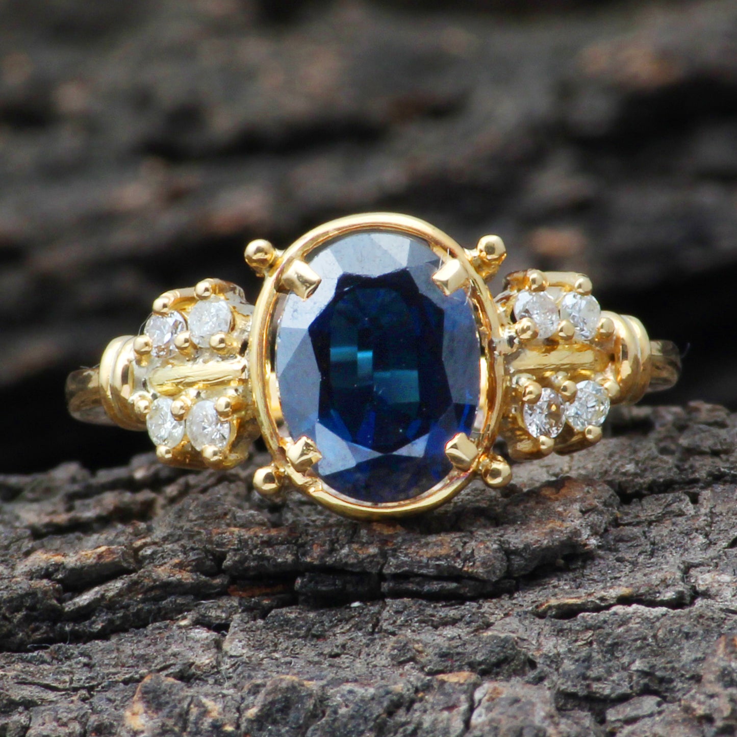 Sapphire(Natural) And Diamonds Gold Ring