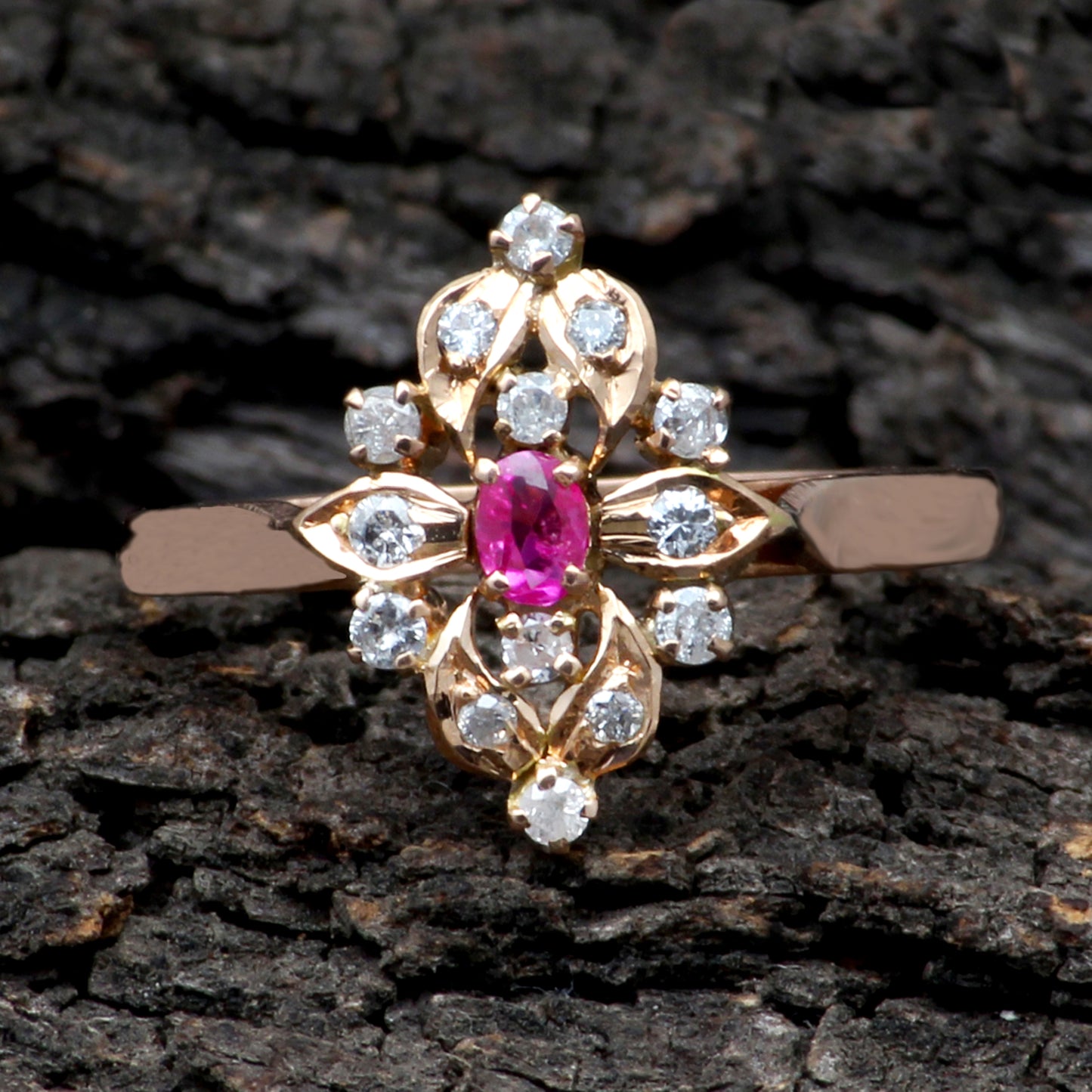 Ruby(Burma) And Diamonds Gold Ring