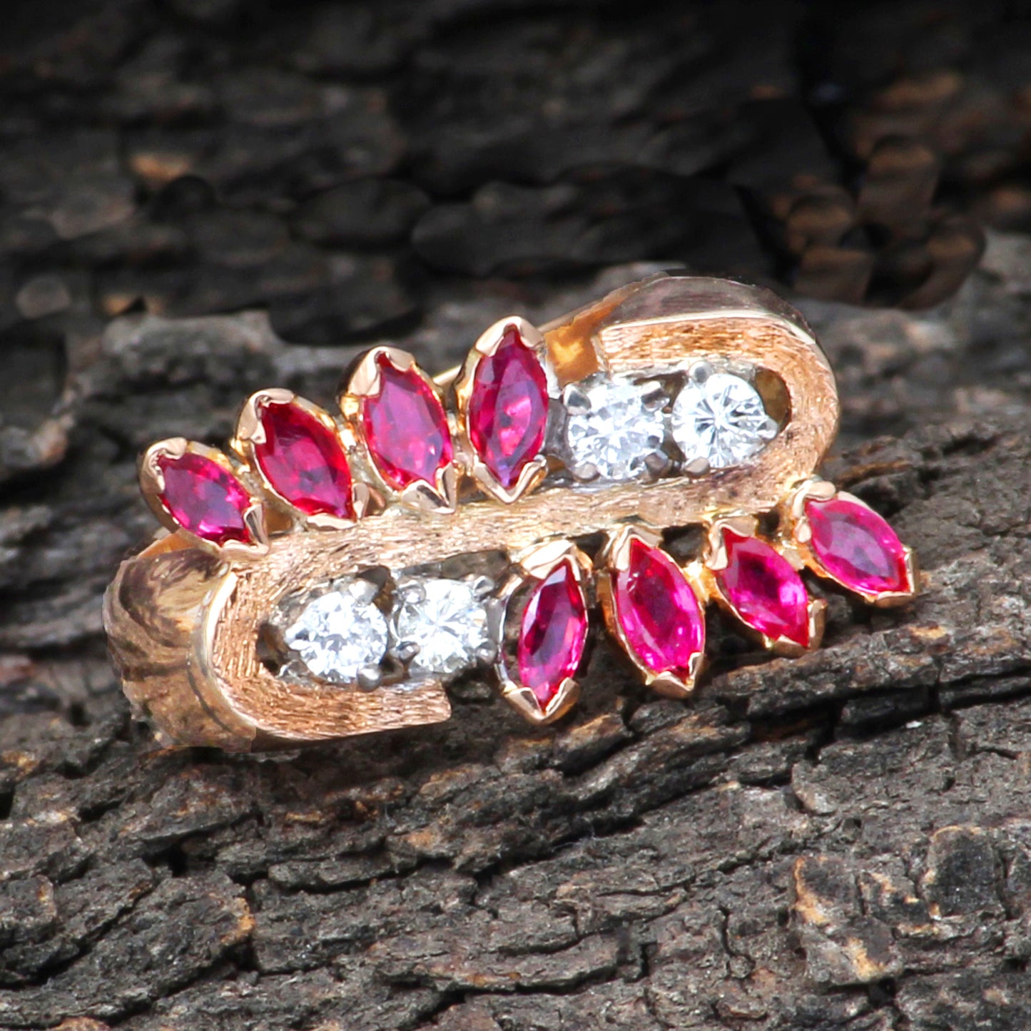 Ruby(Burma) And Diamonds Gold Ring