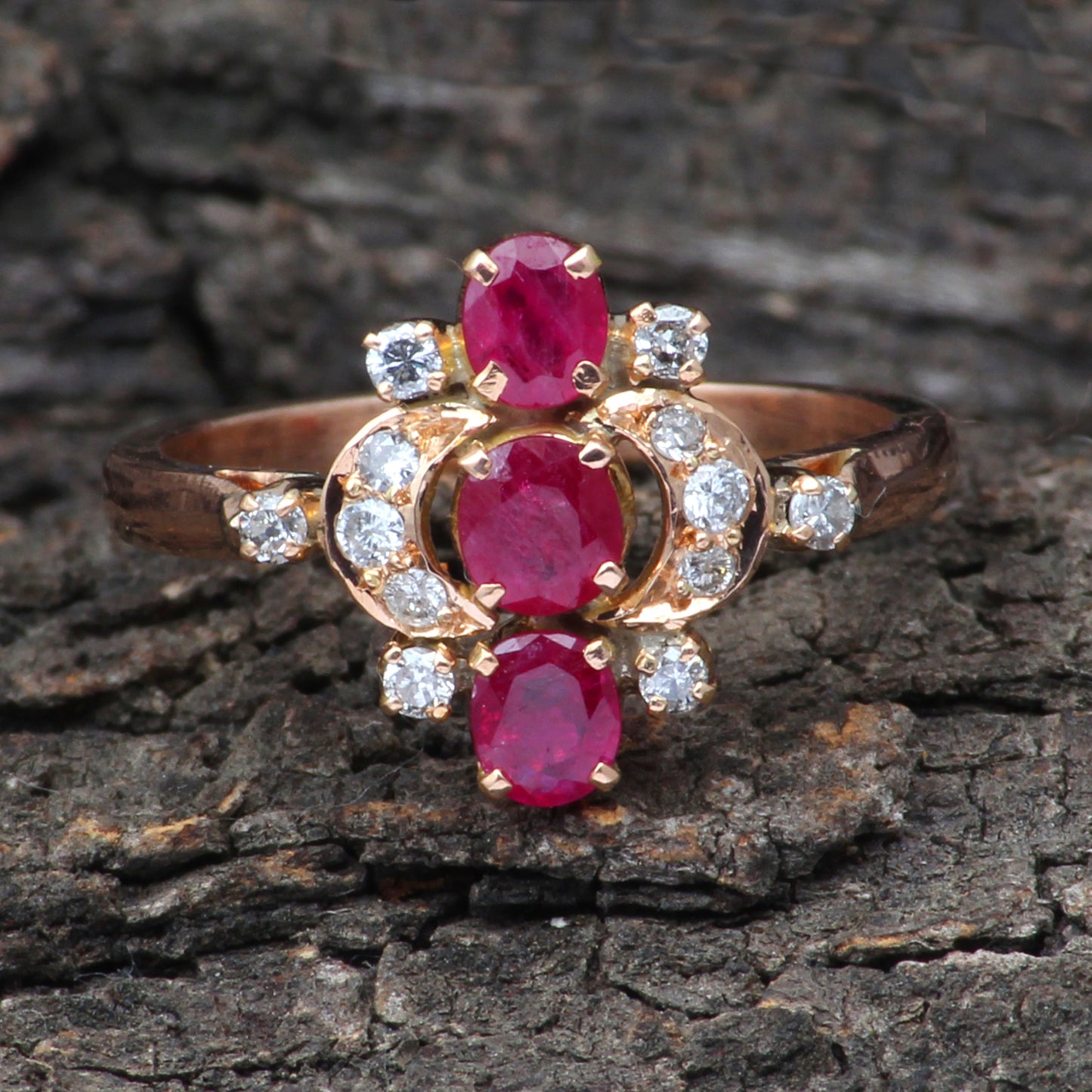 Ruby(Thai) And Diamonds Gold Ring