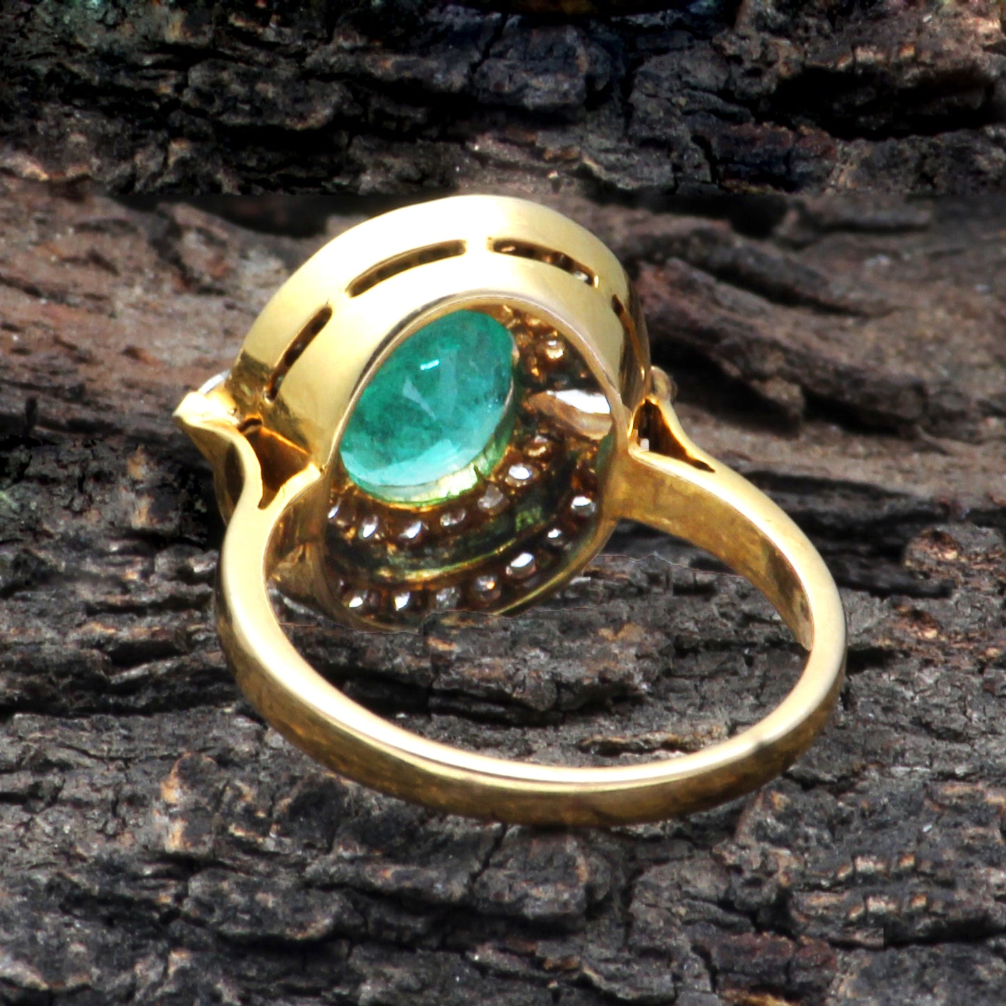 Emerald(Zambian) And Diamonds Gold Ring