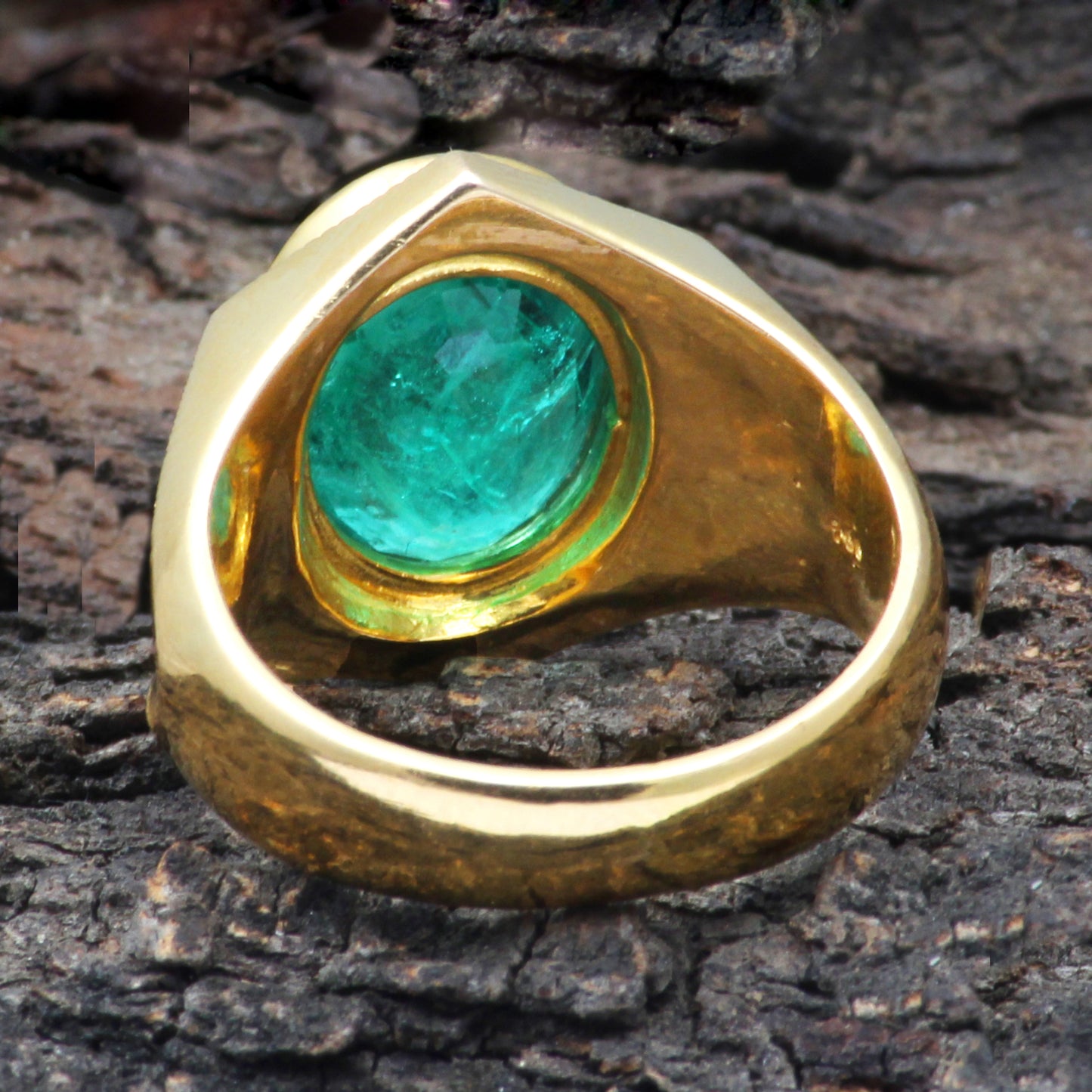 Emerald Gold Ring