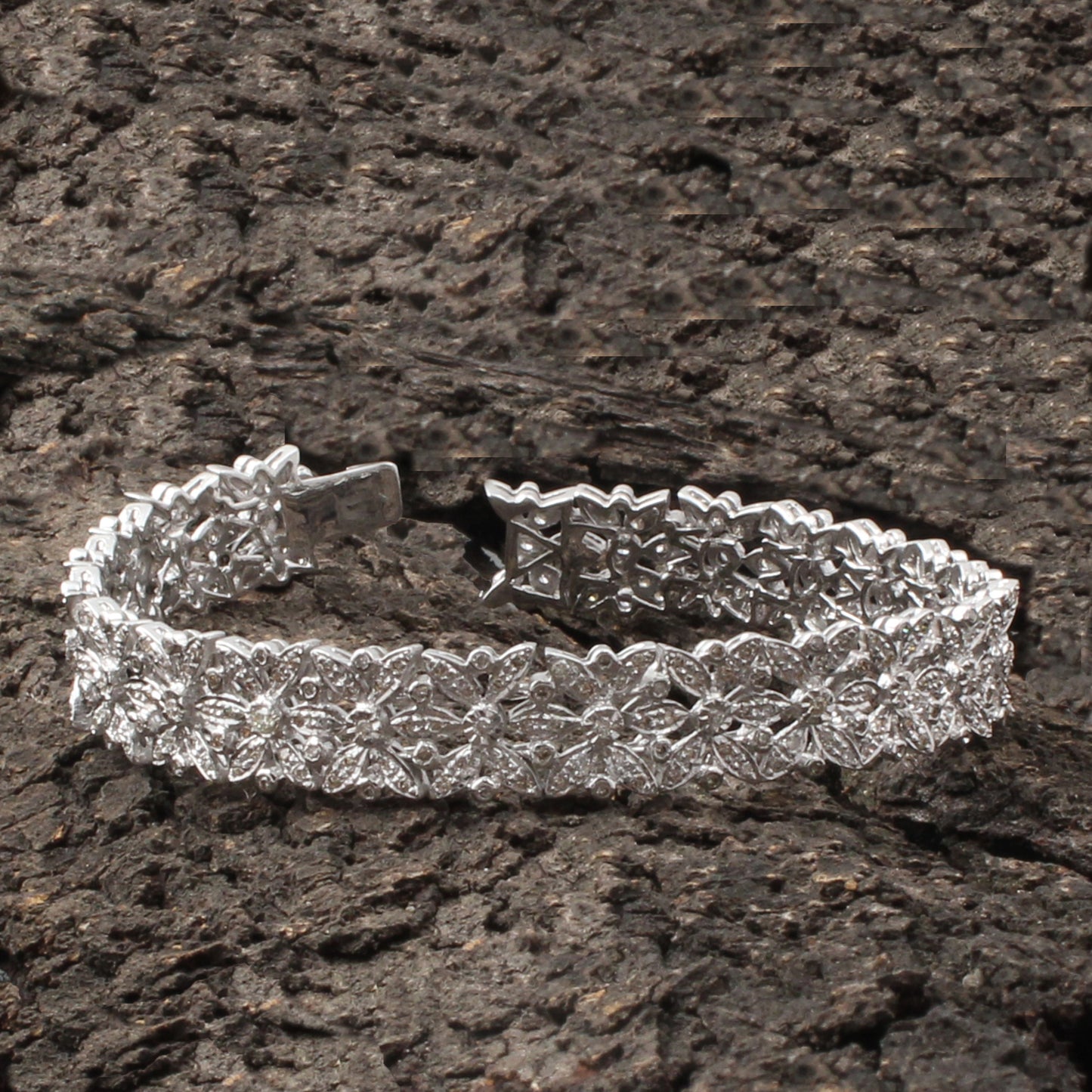 Diamonds Gold Bracelet