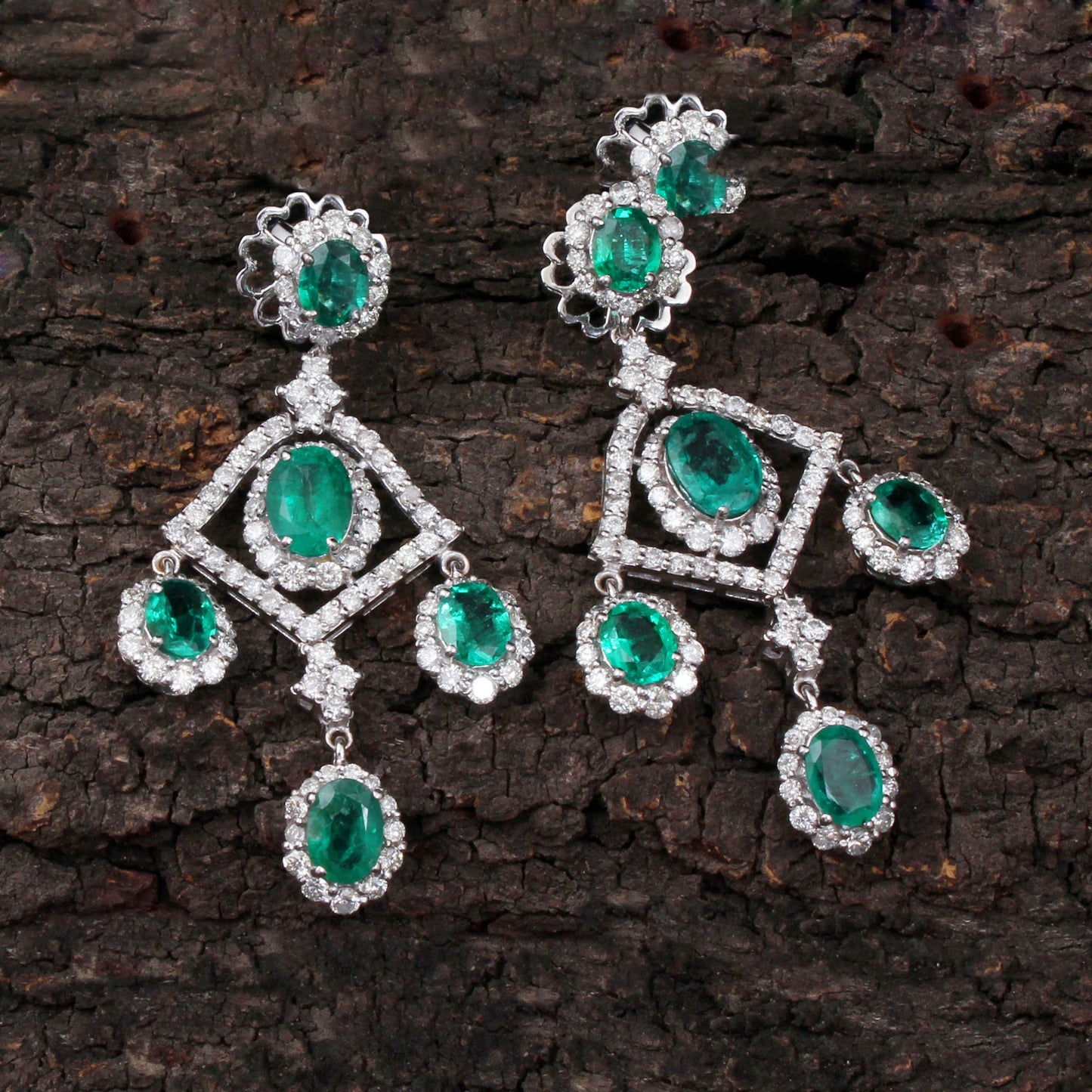 emerald diamond pendant earring set