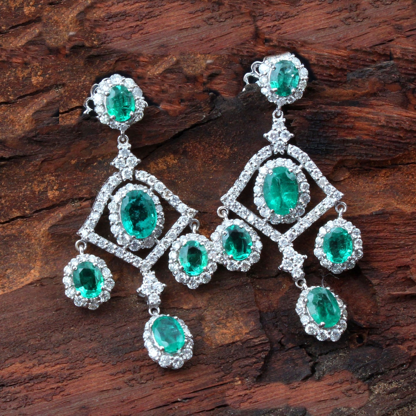 emerald diamond pendant earring set