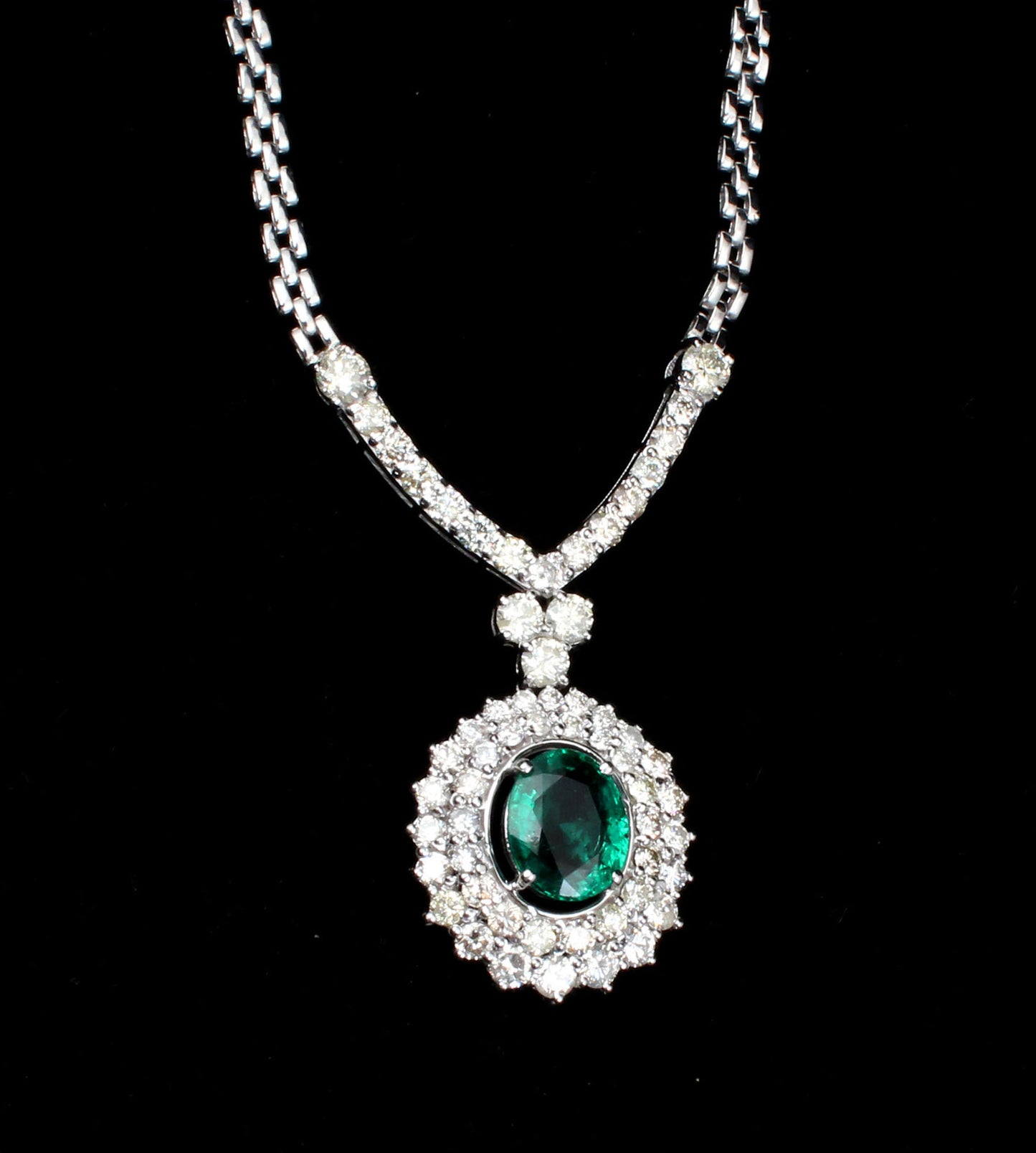 emerald diamond pendant earring set