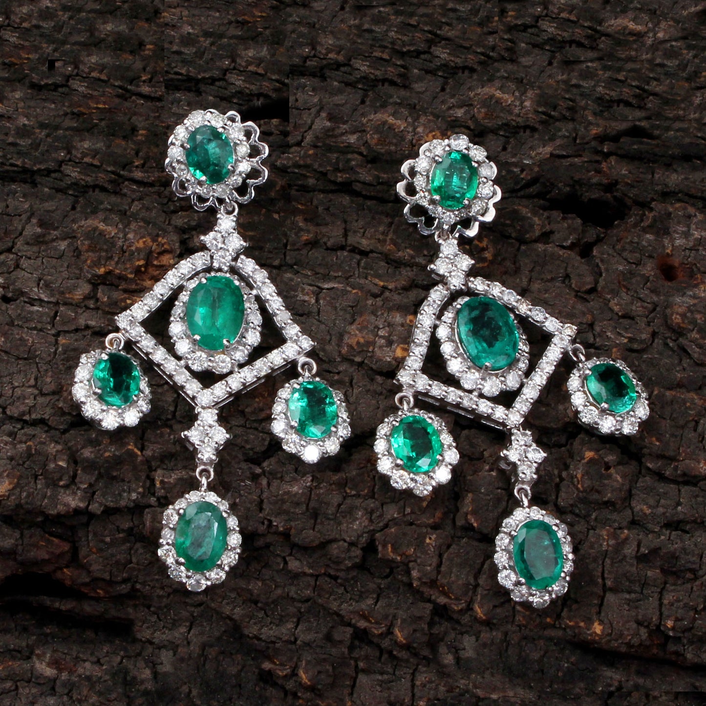 emerald diamond pendant earring set