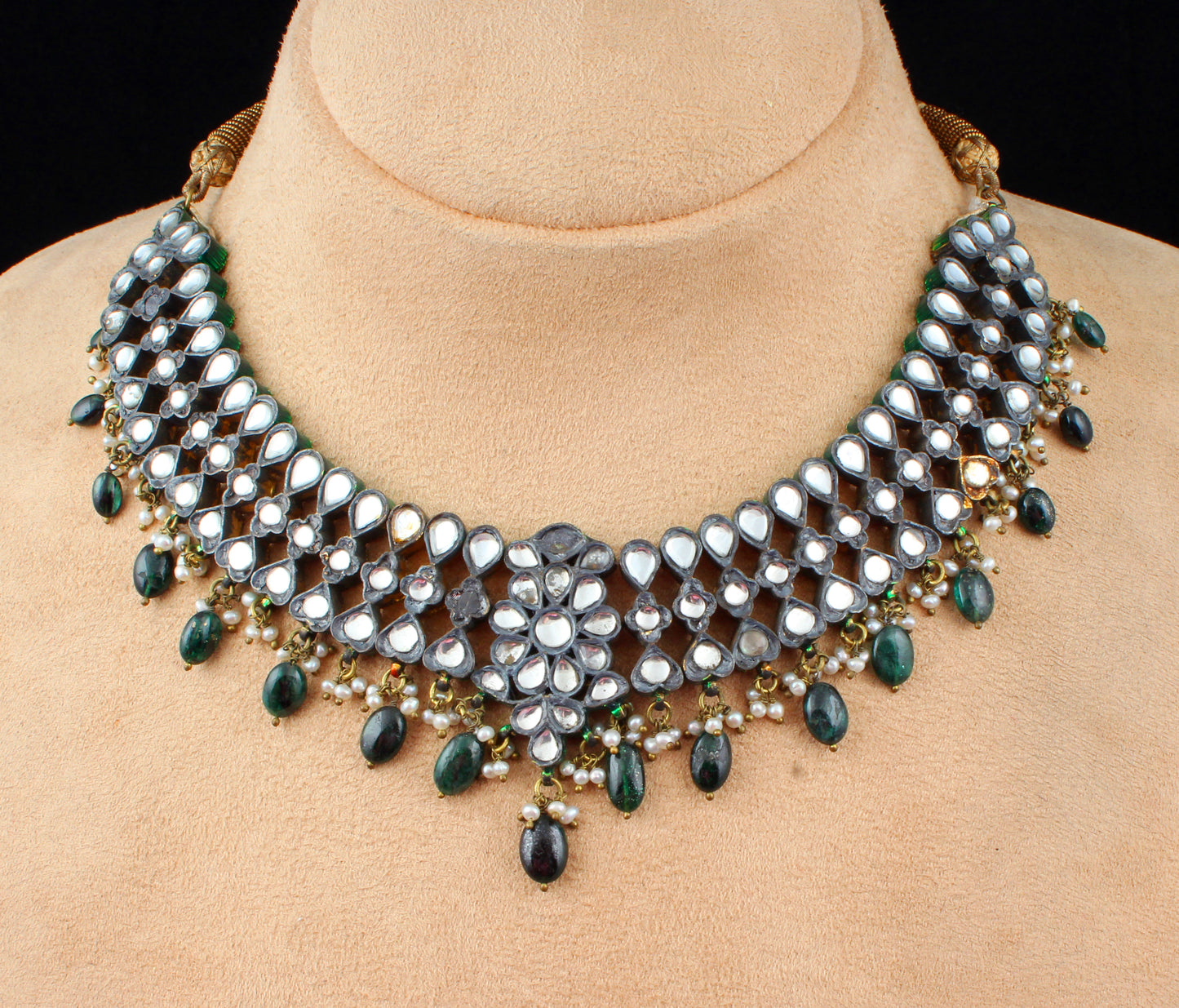 Emerald Pearl Silver Jewelry With Meena Set