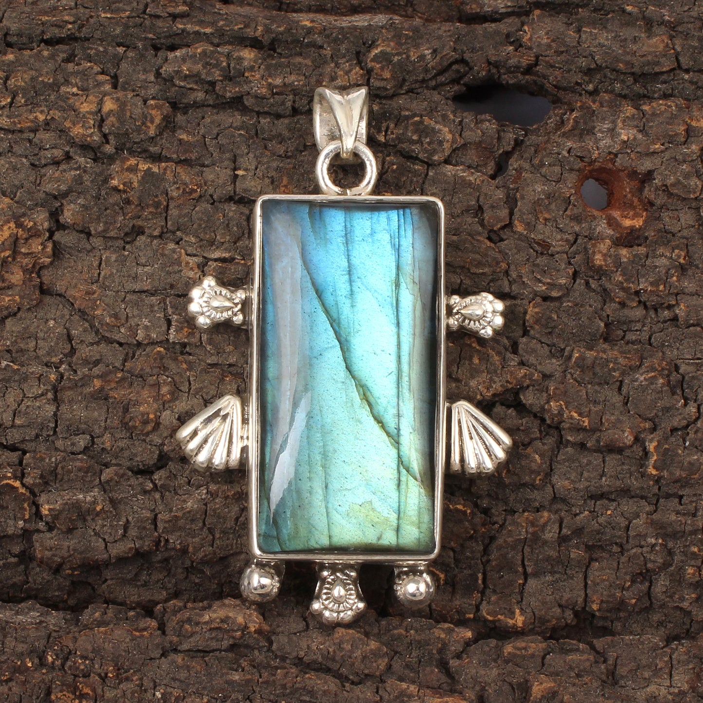 Blue Flashy Labradorite Gemstone Pendant Handmade Designer Boho 925 Sterling Silver Pendant Gift For Her