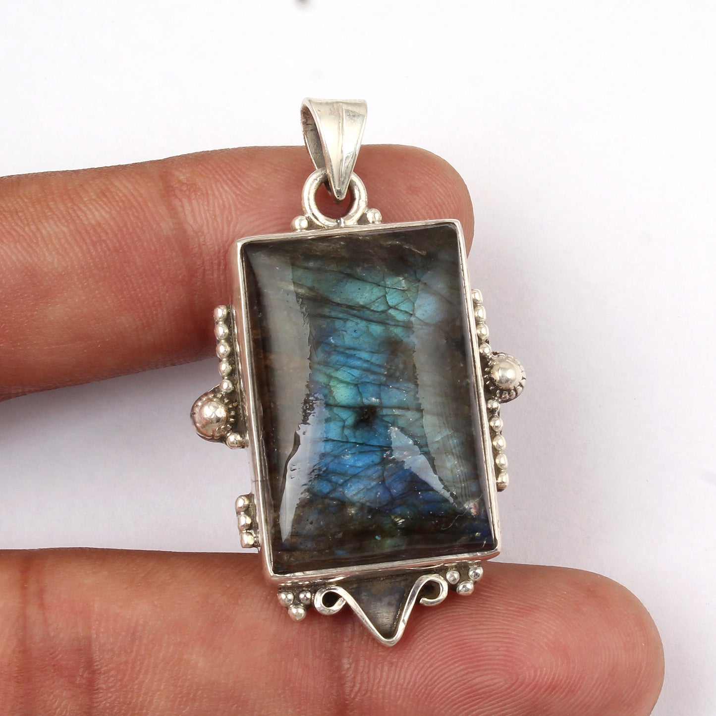 Natural Labradorite Gemstone Pendant Handmade 925 Sterling Silver Jewelry Pendant Boho Silver Jewelry For Gift