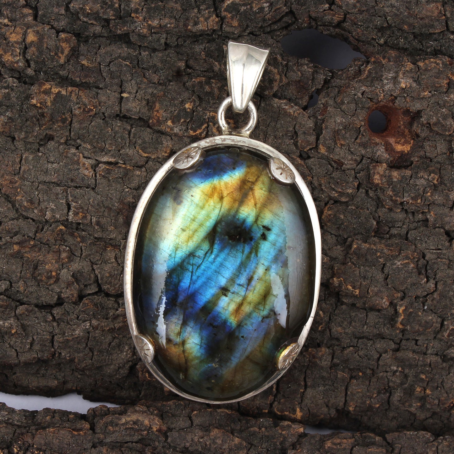 Natural Labradorite Oval Gemstone Pendant Handmade Prong Setting 925 Sterling Silver Jewelry Pendant For Gift