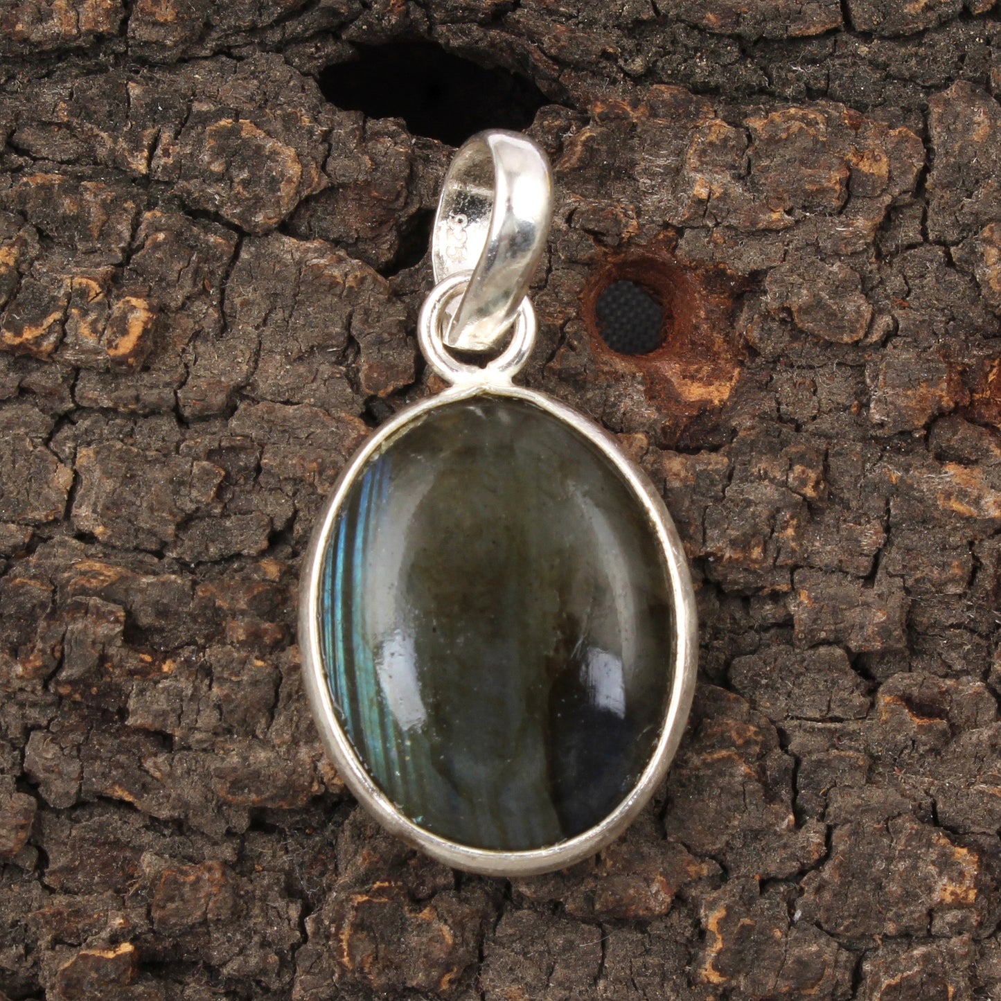 Natural Labradorite Pendant 925 Sterling Silver Bezel Set Pendant Oval Shape Stone Handmade Pendant
