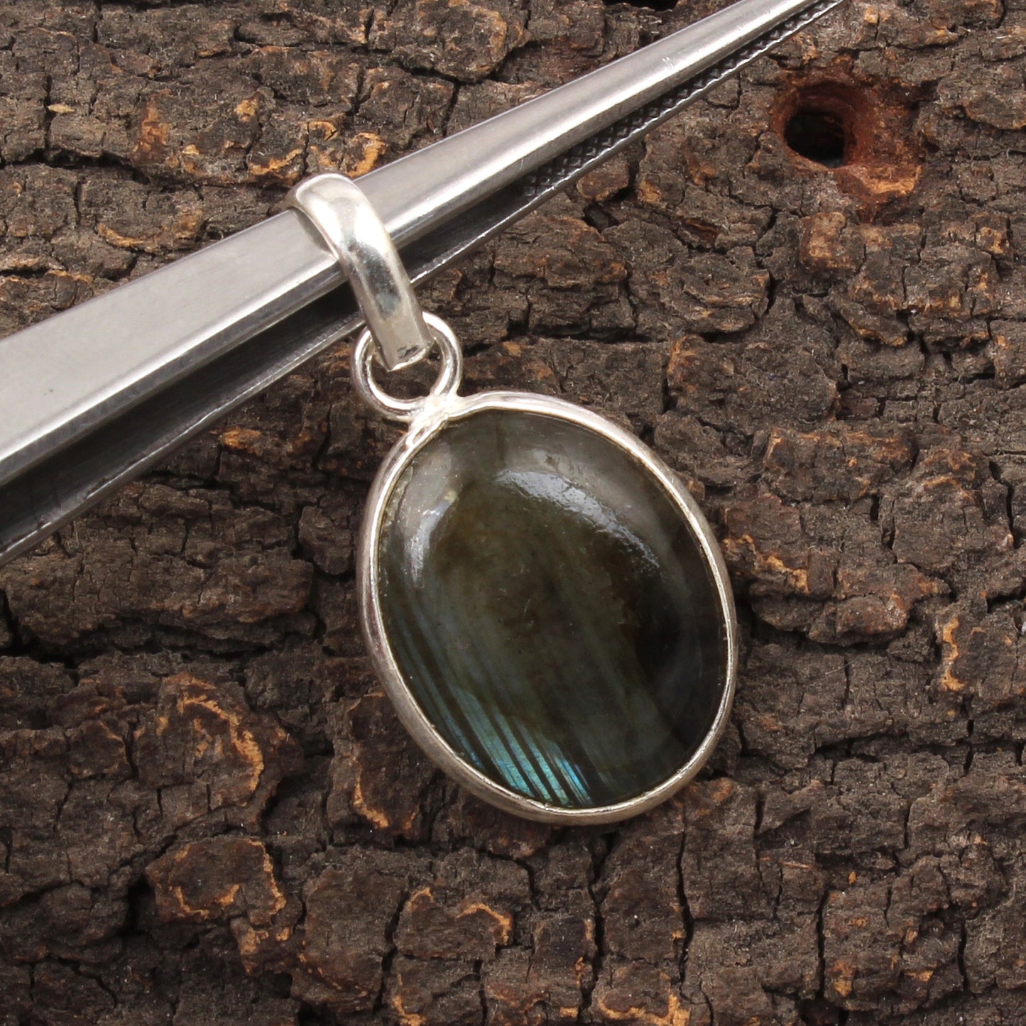 Natural Labradorite Pendant 925 Sterling Silver Bezel Set Pendant Oval Shape Stone Handmade Pendant