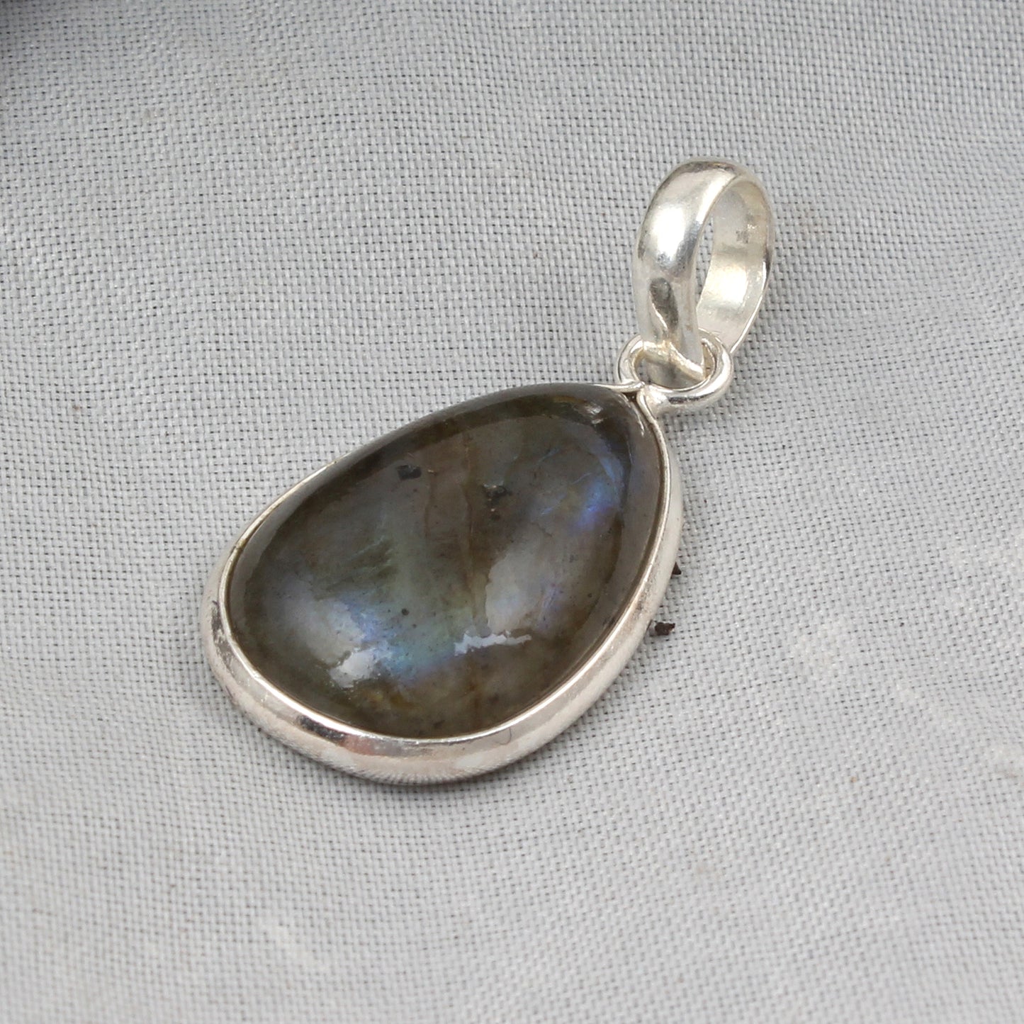 Natural Labradorite Pendant Handmade 925 Sterling Silver Bezel Setting Pear Shape Gemstone Pendant
