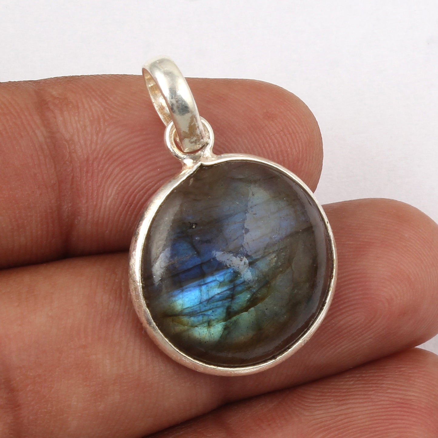 Natural Labradorite Pendant 925 Sterling Silver Bezel Setting Round Shape Gemstone Pendant